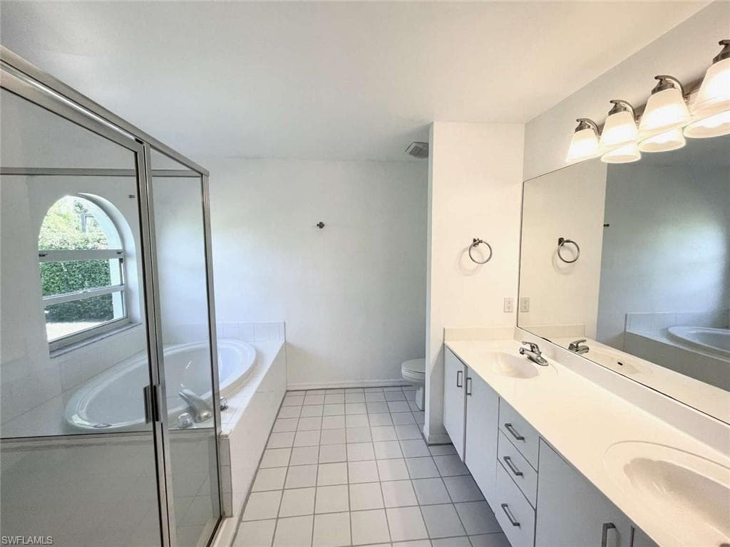 7588 Cameron CIR-15