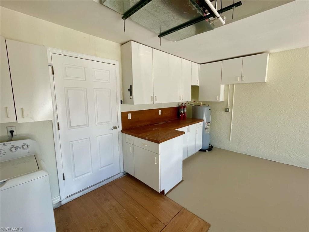 7588 Cameron CIR-28