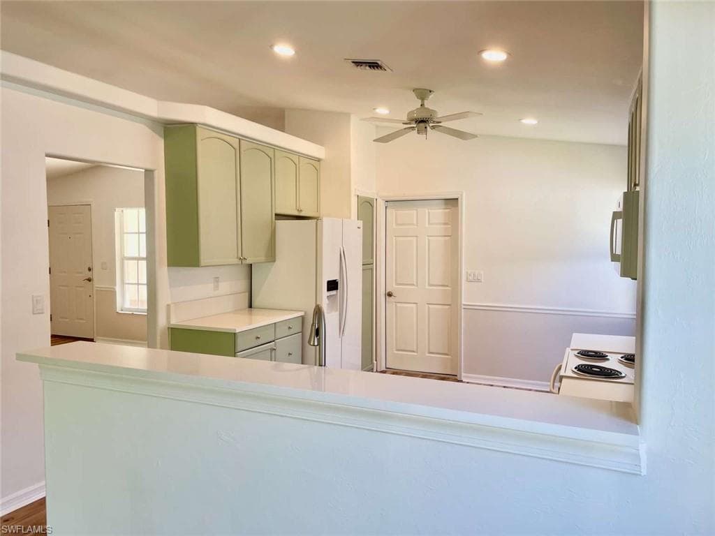 7588 Cameron CIR-9