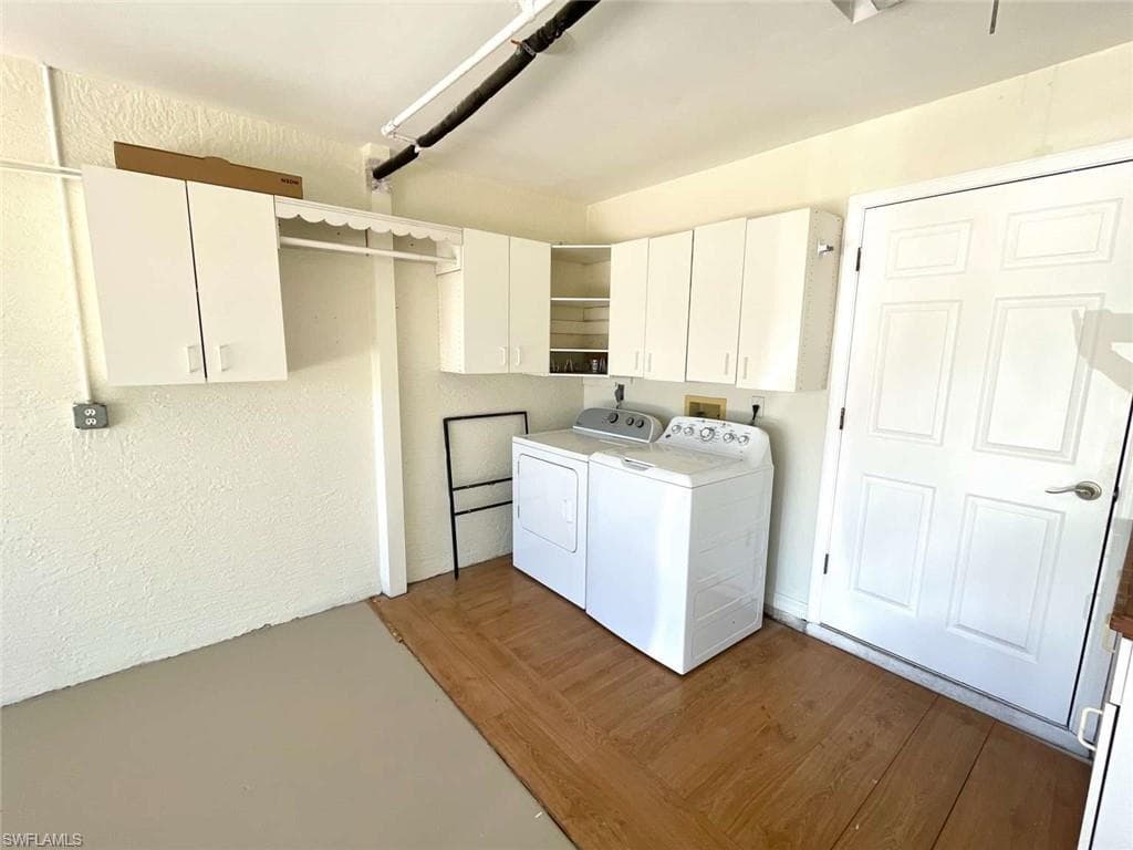 7588 Cameron CIR-27