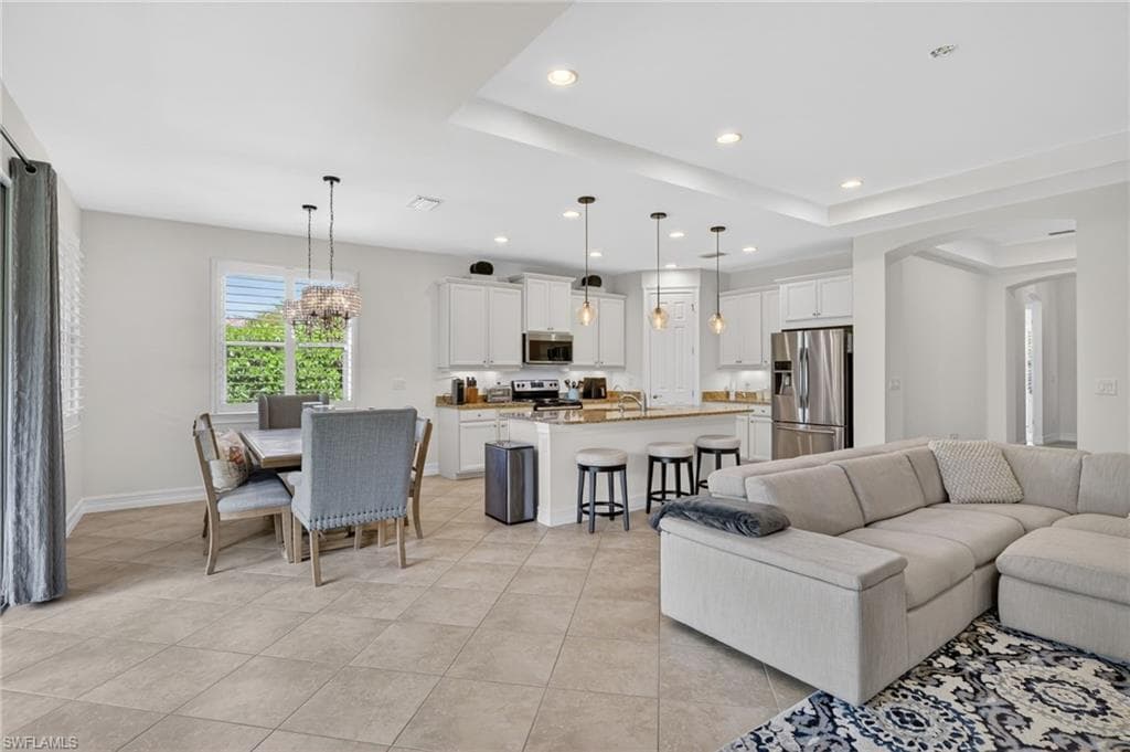 16380 Aberdeen WAY-1
