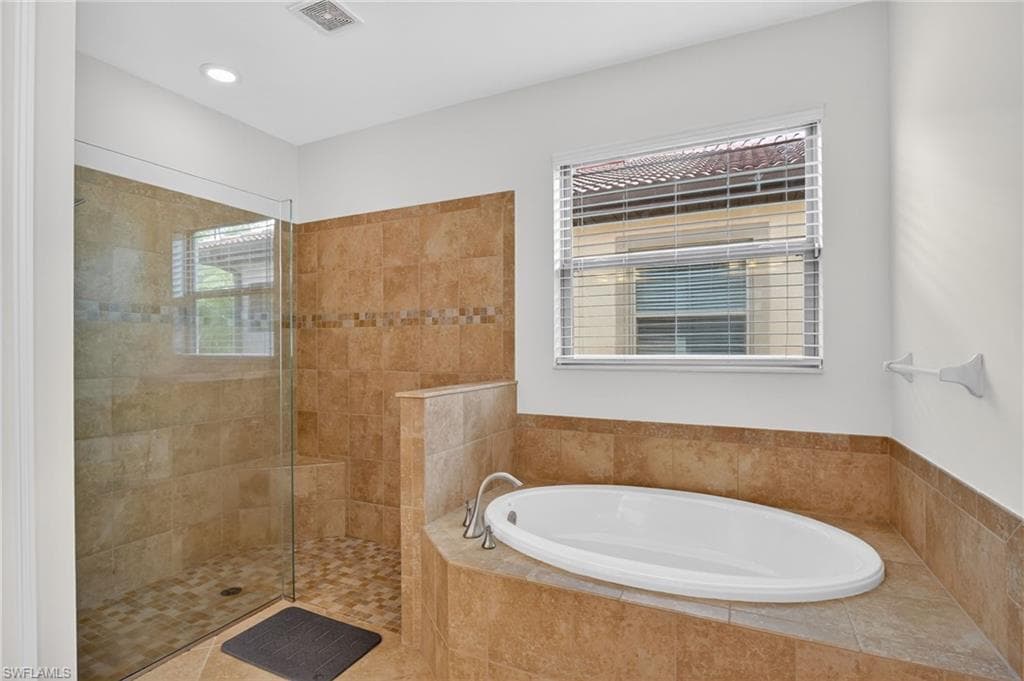 16380 Aberdeen WAY-16