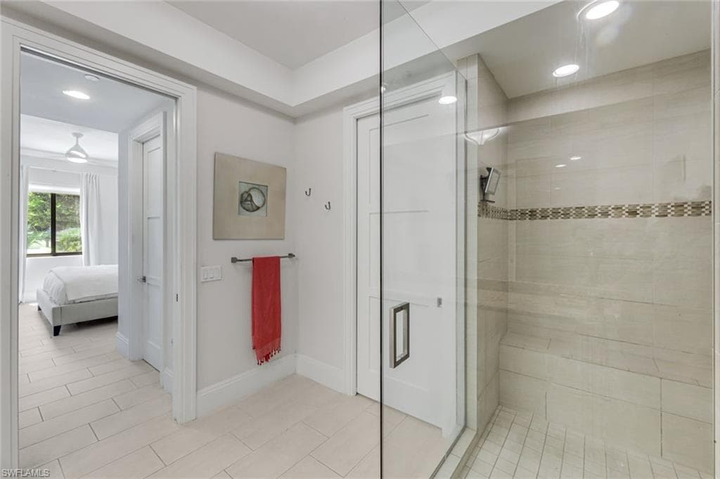 1030 3rd AVE S 216-19