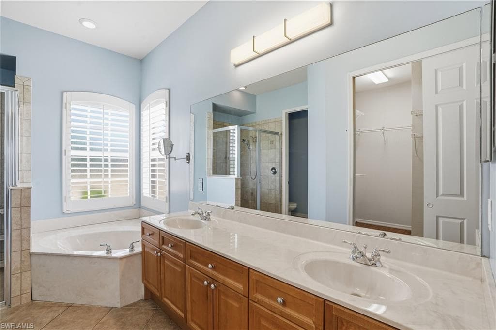 15358 Briarcrest CIR-17