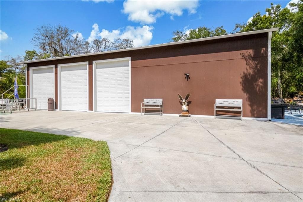 17611 Old Bayshore RD-32