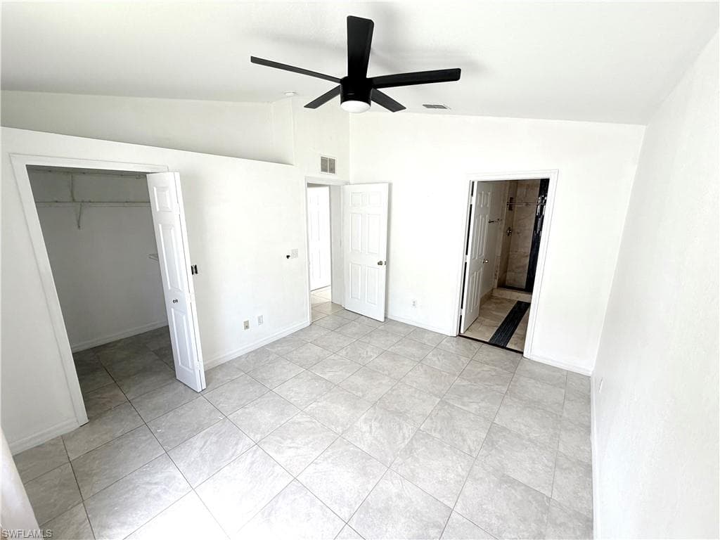 3586 Seagrape AVE-26