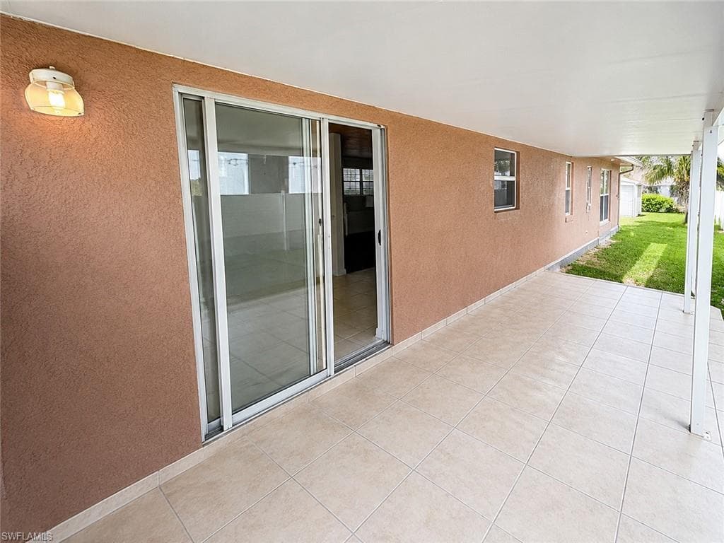 3586 Seagrape AVE-5