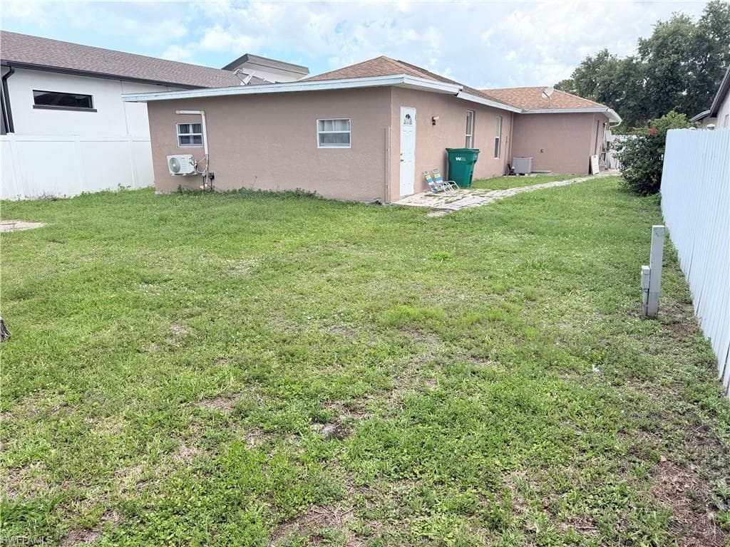 3586 Seagrape AVE-42