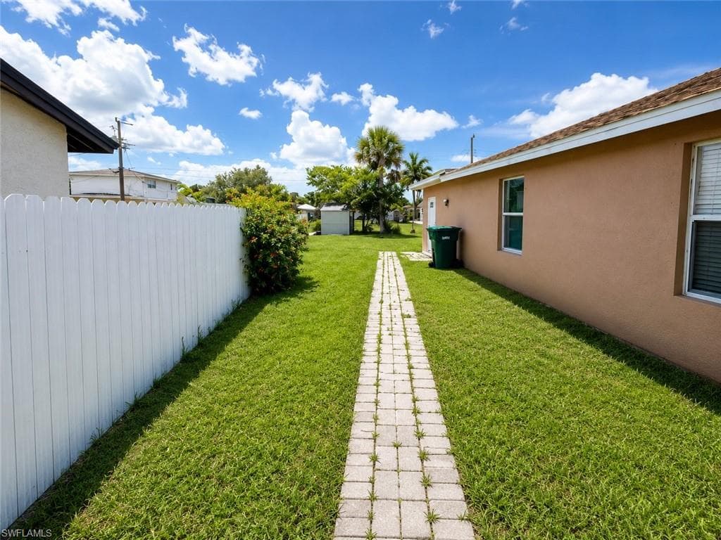 3586 Seagrape AVE-19