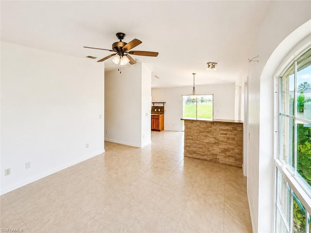 3586 Seagrape AVE-3