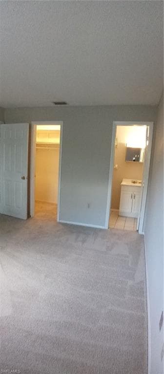 2135 Virginia AVE 11-13