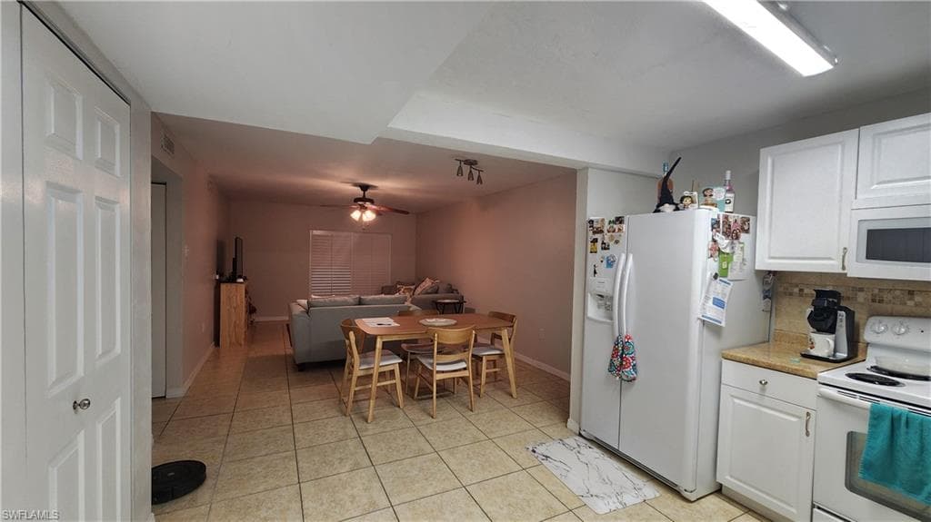 2121 Collier AVE 107-8