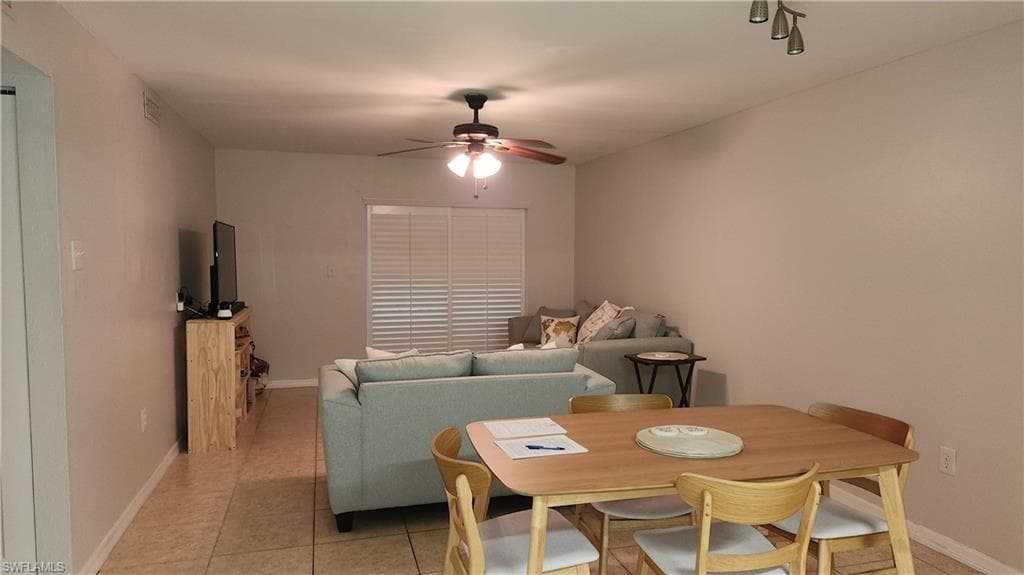 2121 Collier AVE 107-9