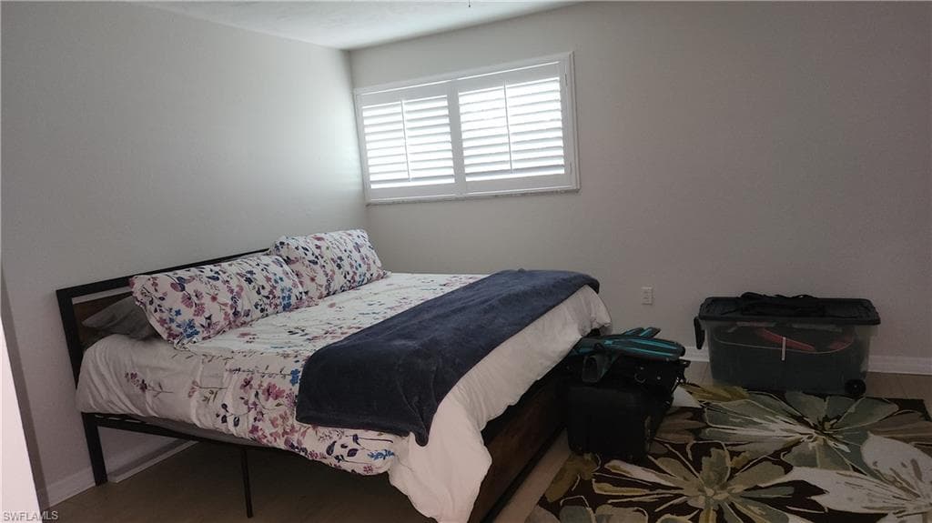2121 Collier AVE 107-13