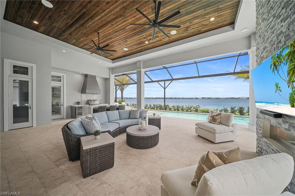 11441 Canal Grande DR-31