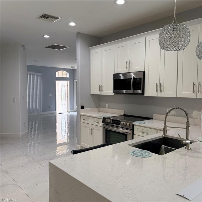 9561 Blue Stone CIR-5