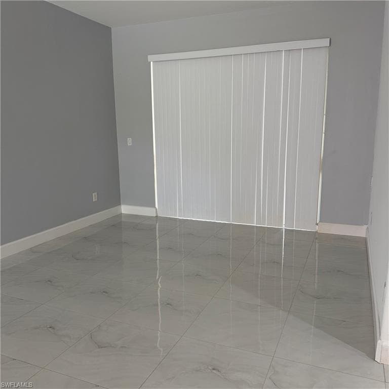 9561 Blue Stone CIR-11