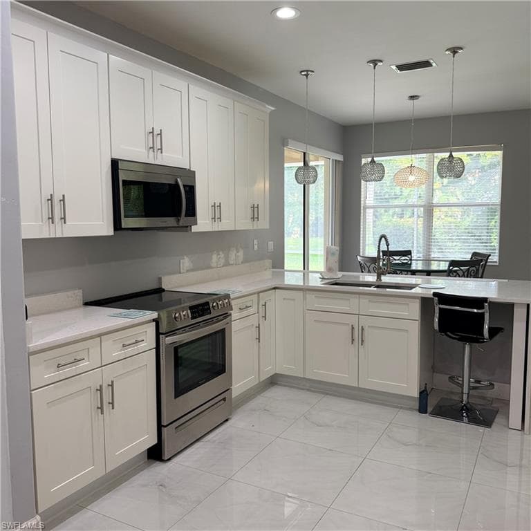 9561 Blue Stone CIR-8