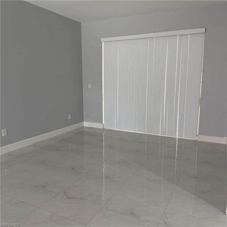 9561 Blue Stone CIR-10
