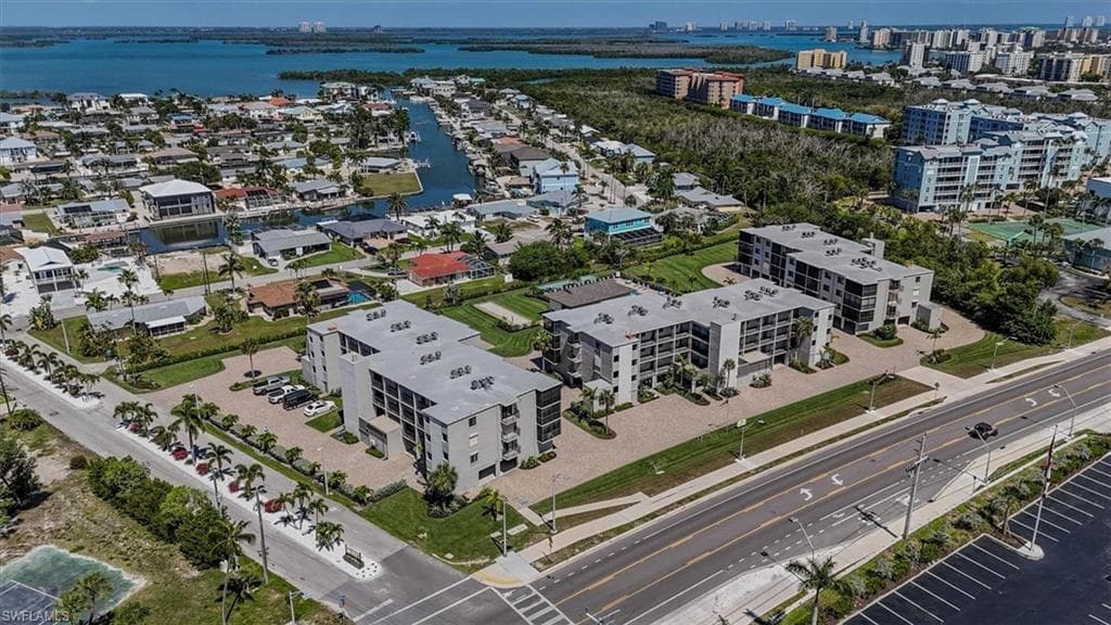 6645 Estero BLVD 201-19