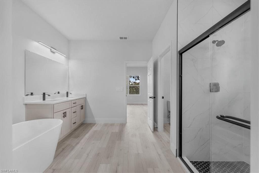 2801 Monza DR-19