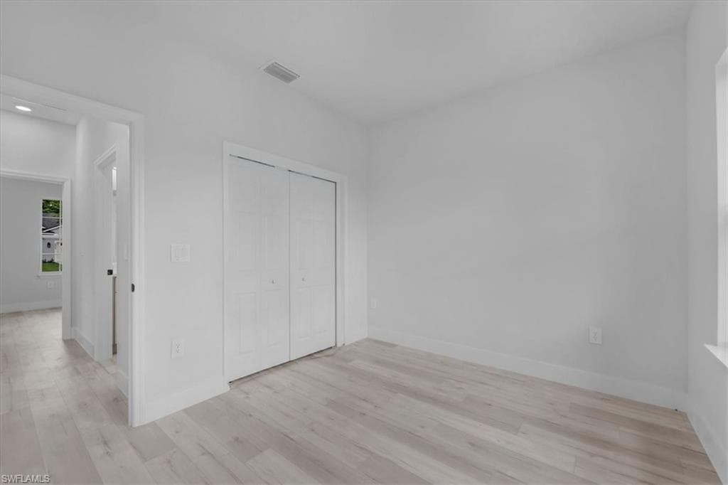 2801 Monza DR-24