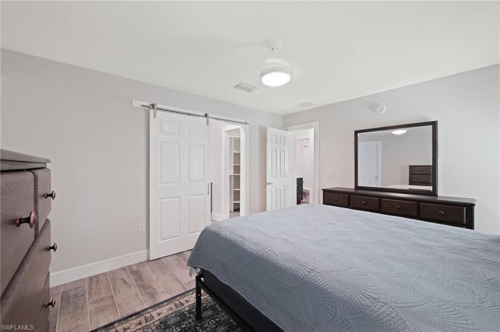 210 Hibiscus DR-15