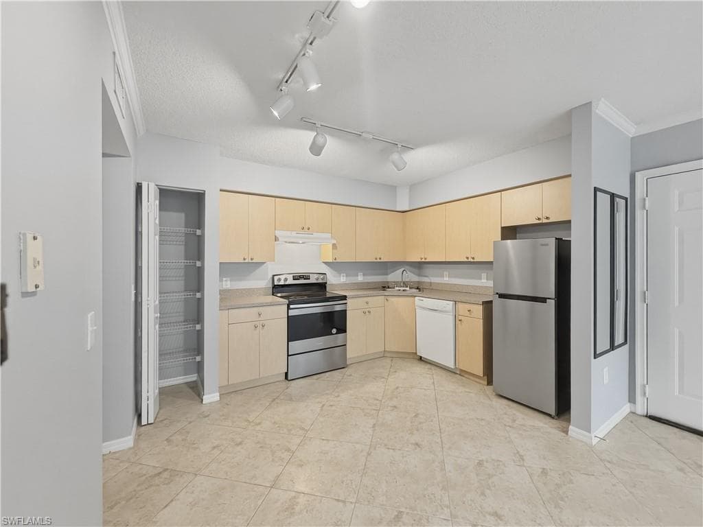 8687 River Homes LN 4207-1