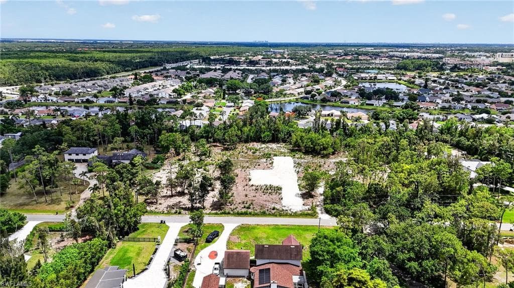 6814 Magnolia LN-8