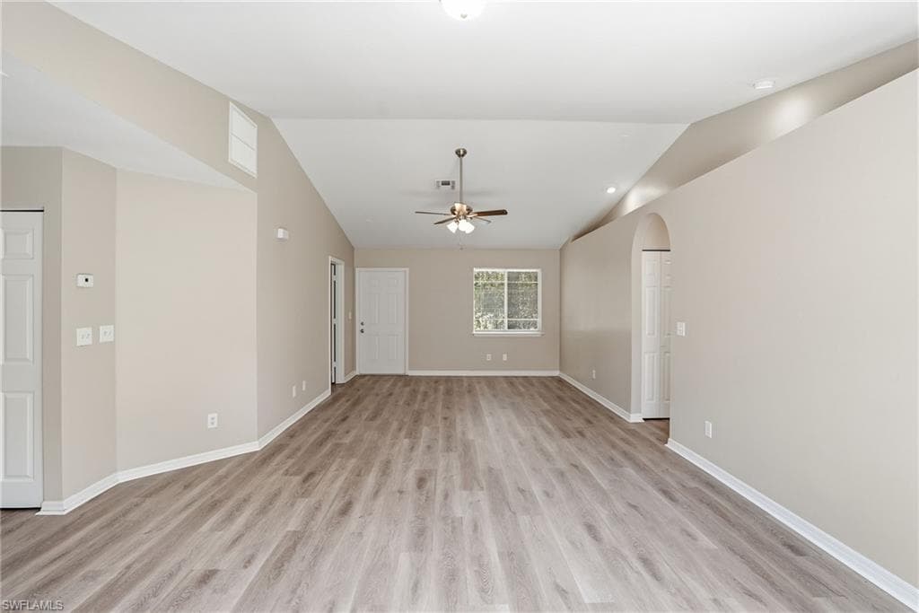 26311 Coventry LN 313-9