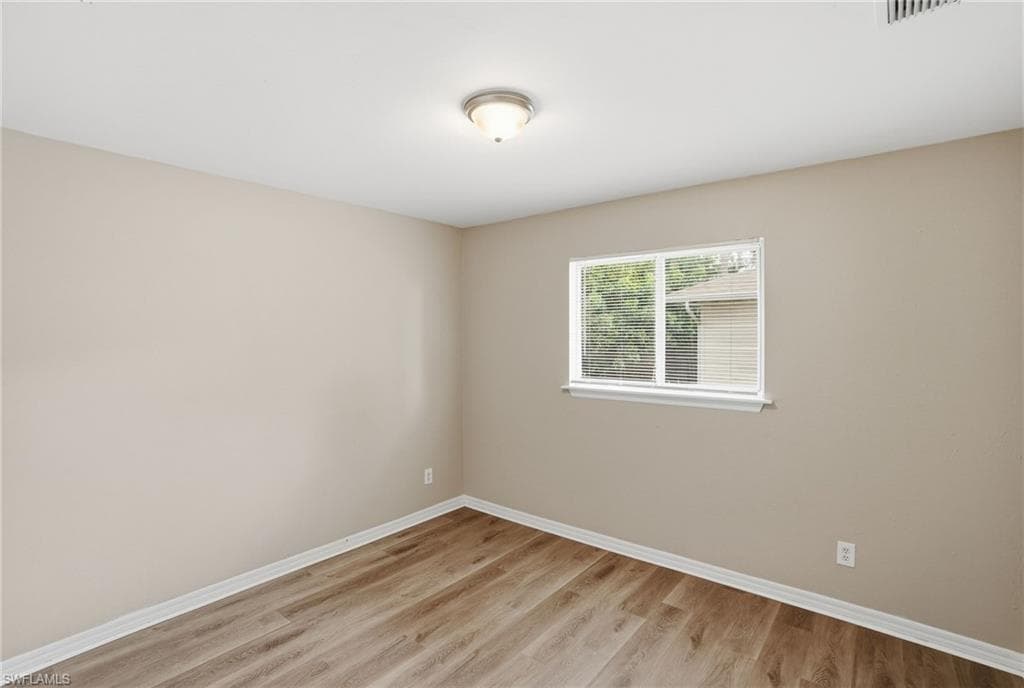 26311 Coventry LN 313-20