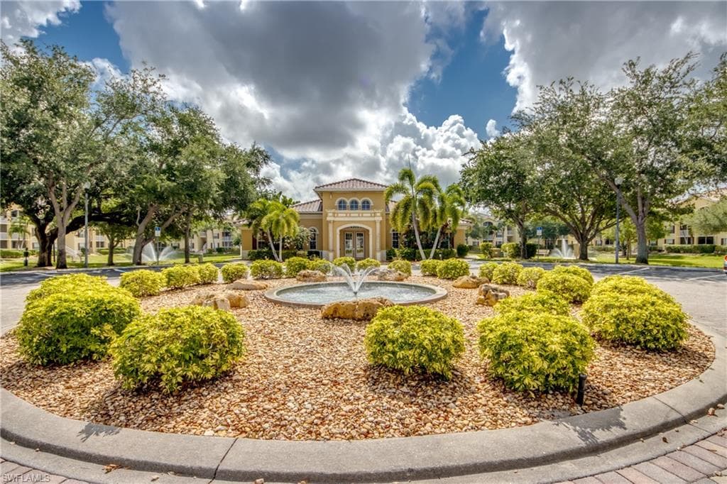 4149 Residence DR 809-1