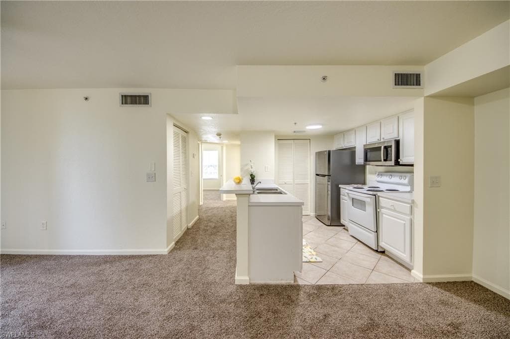 4149 Residence DR 809-16