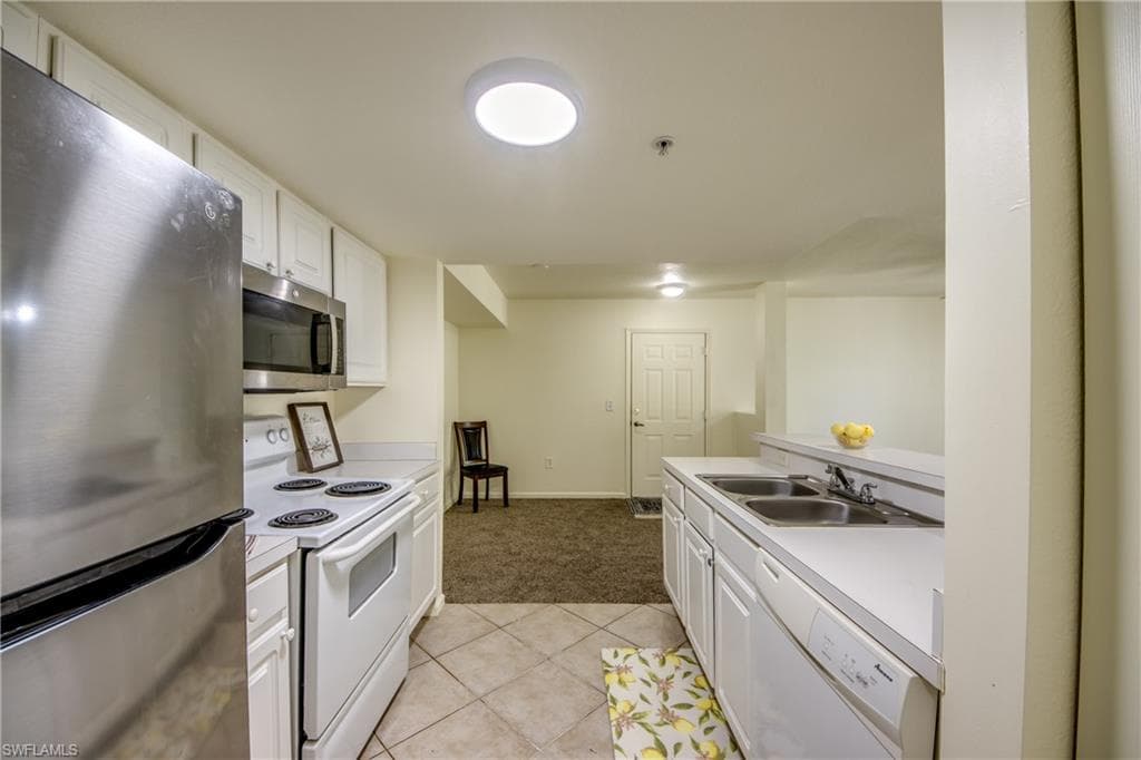 4149 Residence DR 809-14