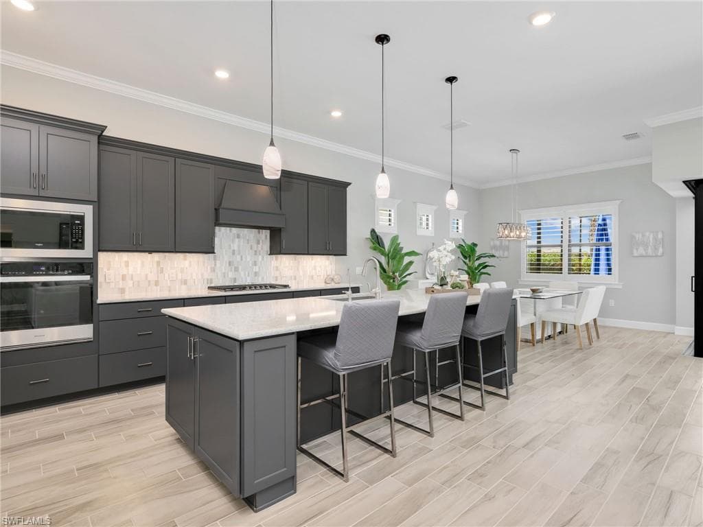 21064 Hallandale DR-5