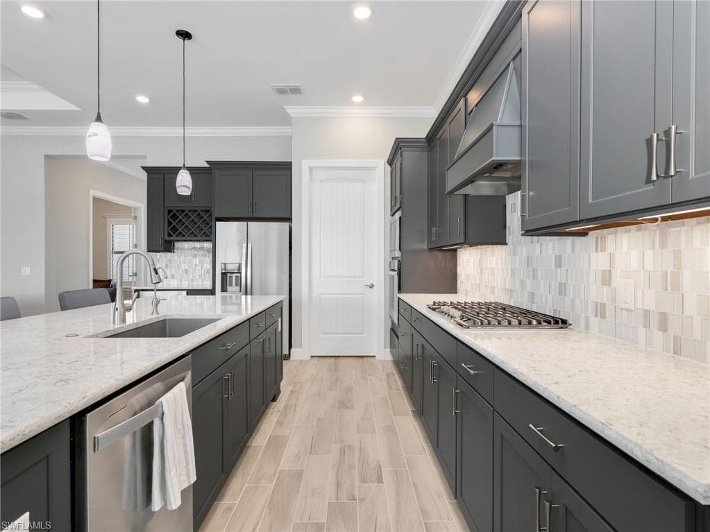 21064 Hallandale DR-6