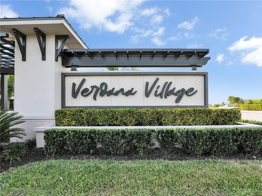 21064 Hallandale DR-28