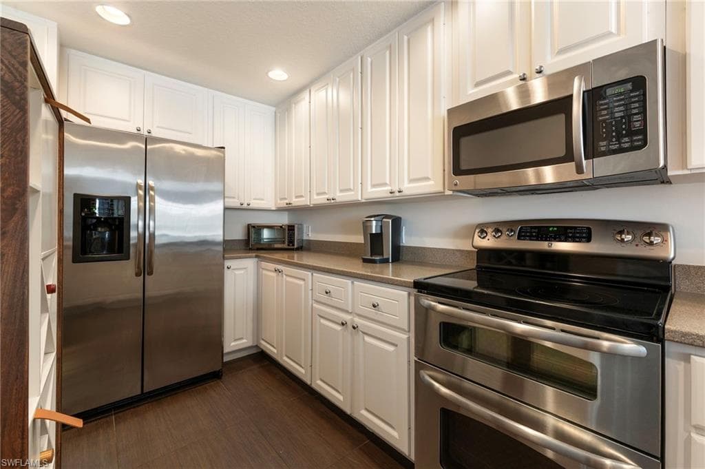 15107 Auk WAY-6