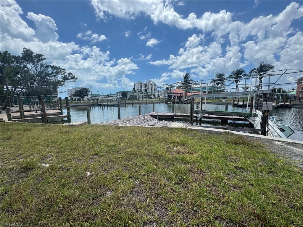 139 Ibis ST-12