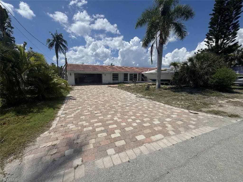 139 Ibis ST-9