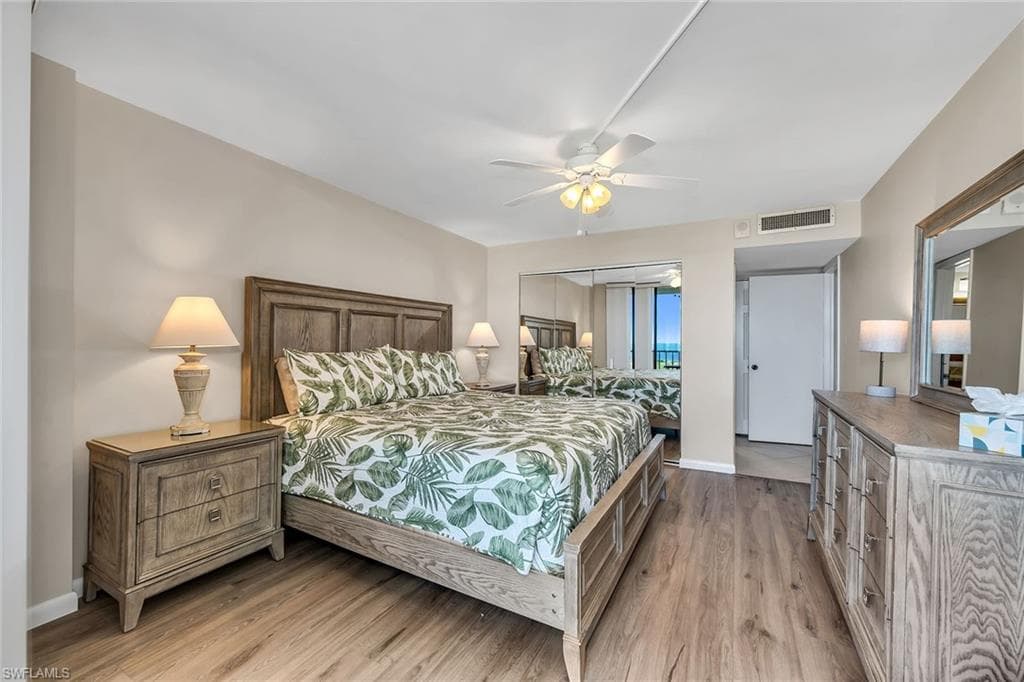 440 Seaview CT 1201-16
