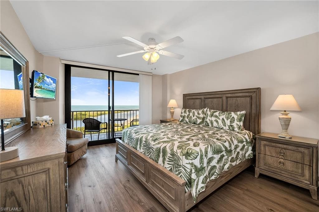 440 Seaview CT 1201-15