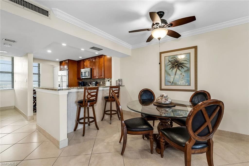 440 Seaview CT 1201-13