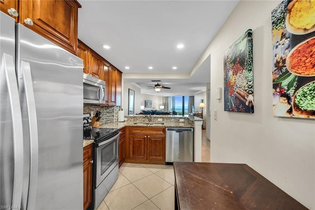 440 Seaview CT 1201-10