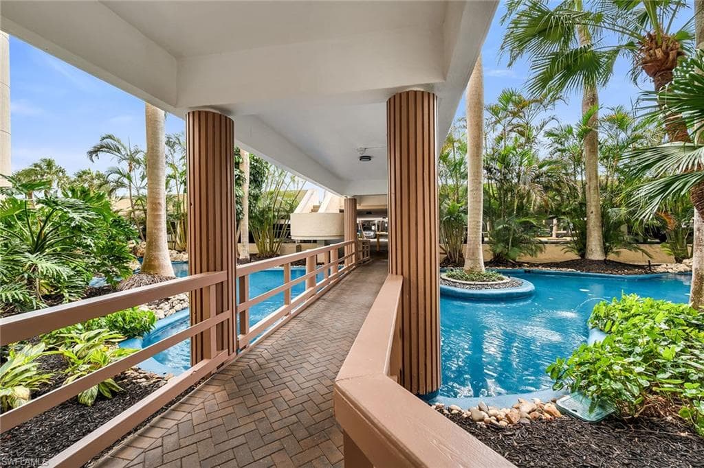 440 Seaview CT 1201-28