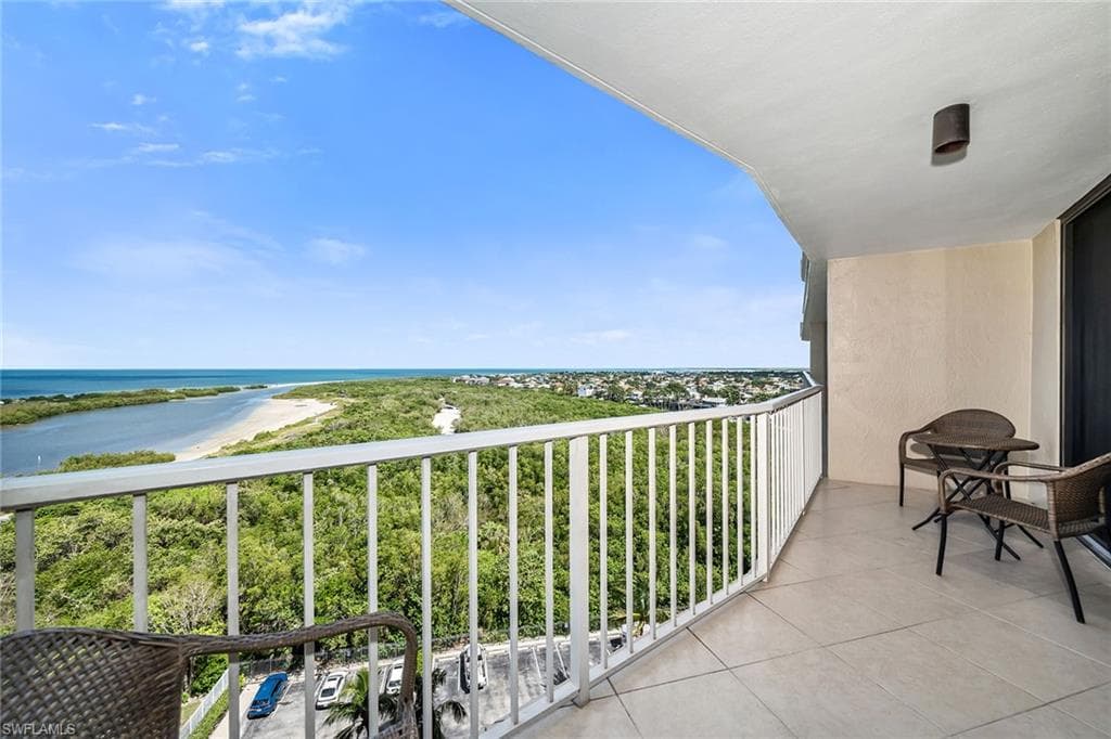 440 Seaview CT 1201-3