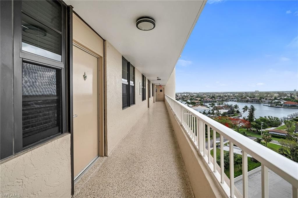 440 Seaview CT 1201-24
