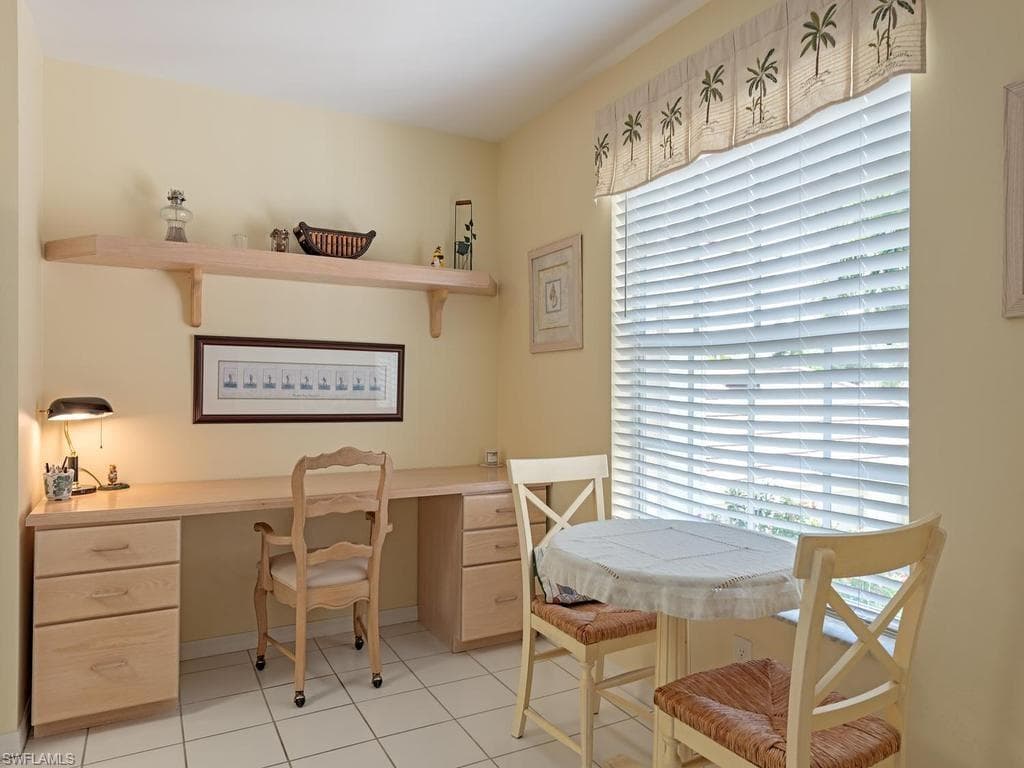 8371 Grand Palm DR 2-2
