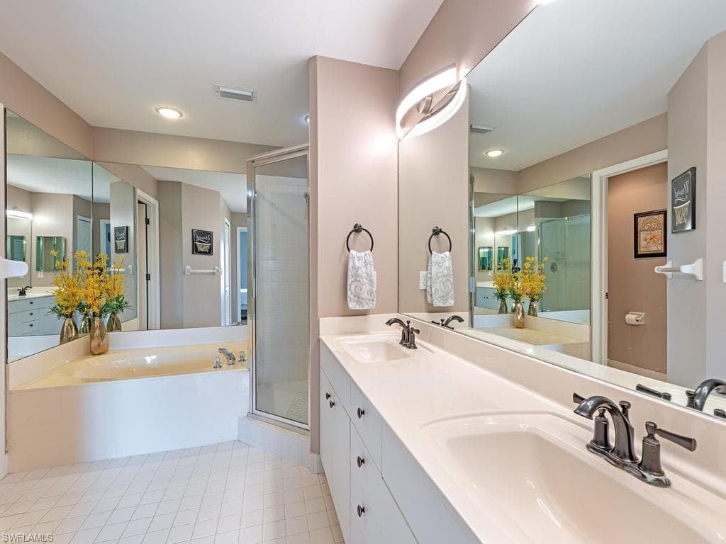 8371 Grand Palm DR 2-7