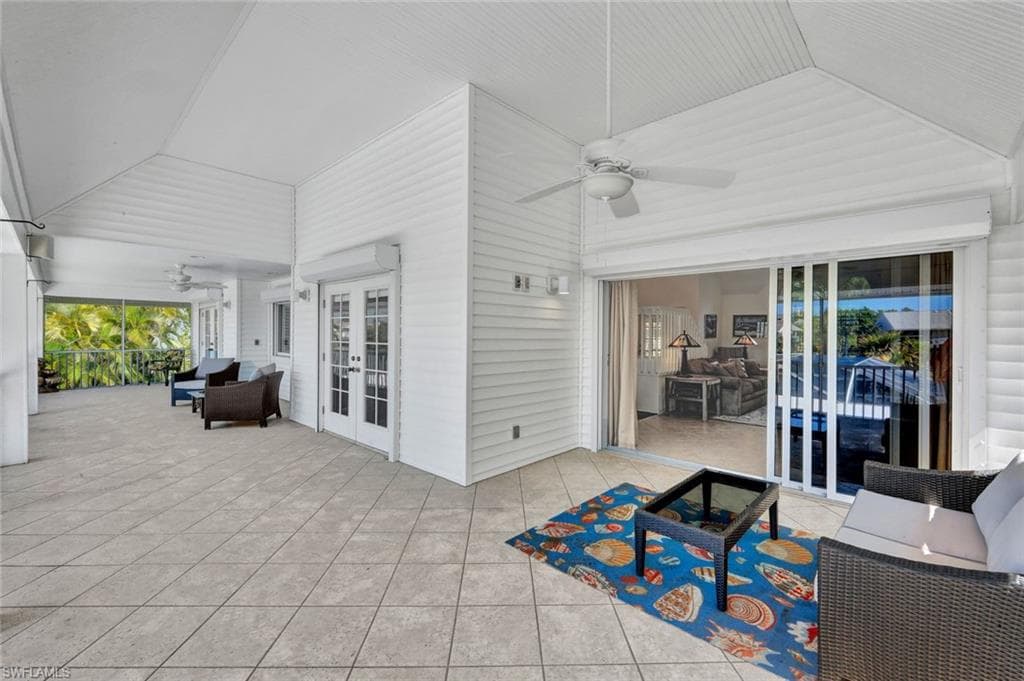 9007 Mockingbird DR-16
